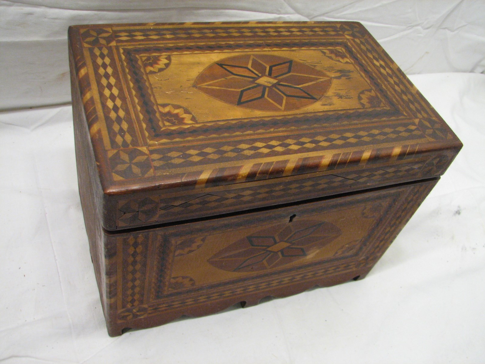 Early Wooden Inlay Marquetry Dresser Trinket Jewelry Keepsake Box 