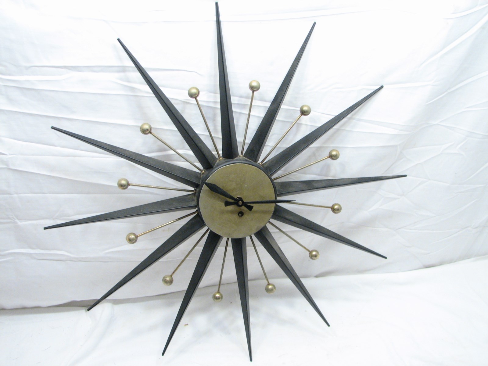 Mid-Century Modern Walnut Sun-Burst Wall Clock Eames Era Sunburst ...