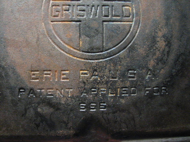 GRISWOLD COLONIAL BREAKFAST SKILLET 666 EGG CAST IRON  