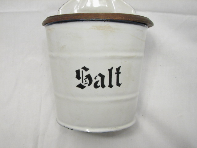 VINTAGE KITCHEN ENAMEL WARE GERMAN SALT BOX CONTAINER WOOD LID  