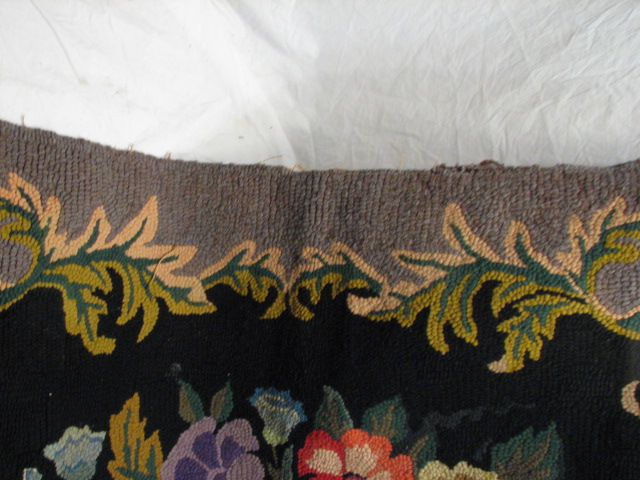 VINTAGE HOOKED RUNNER THROW RAG RUG FOLK ART FLORAL PATTERN MAG CARPET 