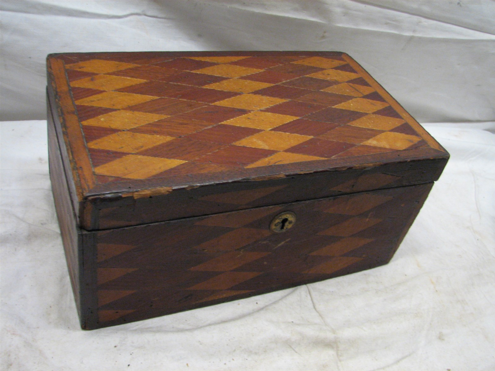 Wooden Inlay Marquetry Inlaid Wood Jewelry Box Dresser Trinket Argyle ...