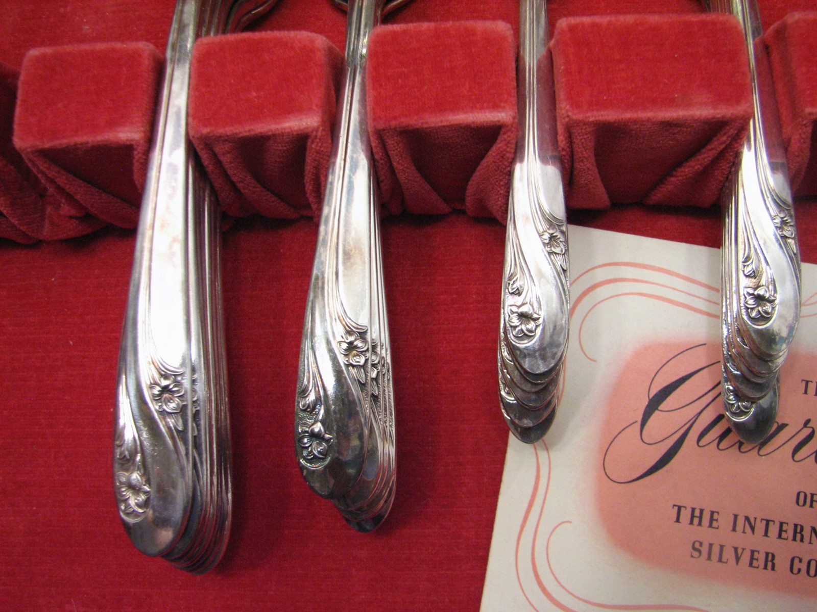 Holmes & Edwards Inlaid IS Romance Silverplate Flatware Set 52 pcs