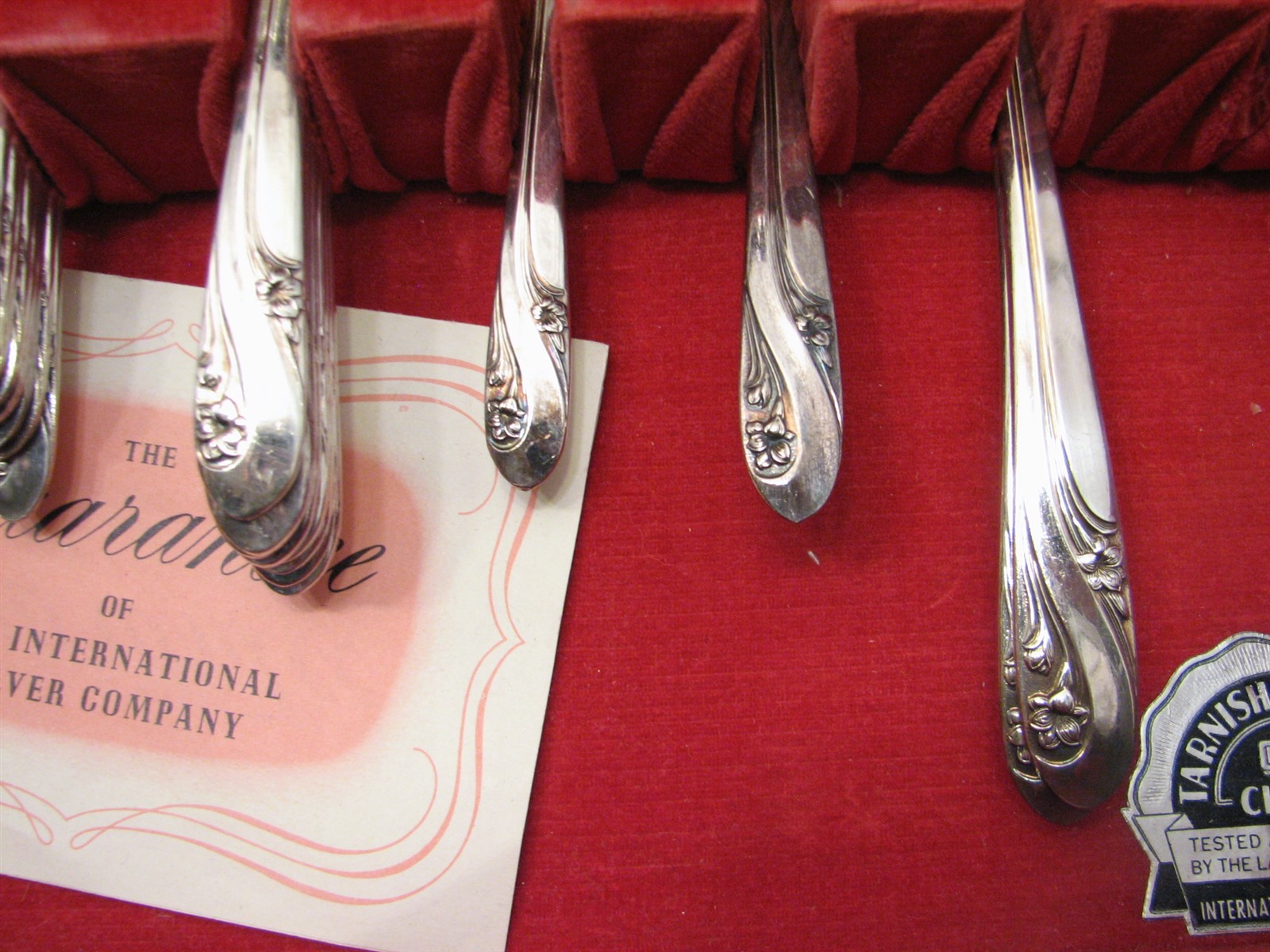 Holmes & Edwards Inlaid IS Romance Silverplate Flatware Set 52 pcs