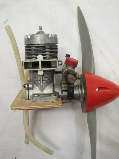 FOX 25 MODEL RC AIRPLANE ENGINE W/ PROP MOTOR  