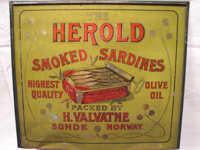 ANTIQUE HEROLD SARDINE BOOK ADVERTISING TIN H. VALVATNE  