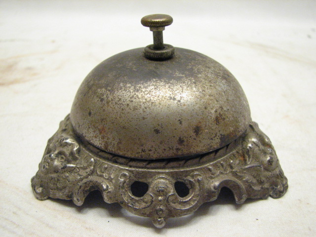 ANTIQUE IRON COUNTER BELL DECORATIVE CHERUBS ANGELS HOTEL CALL DESK 