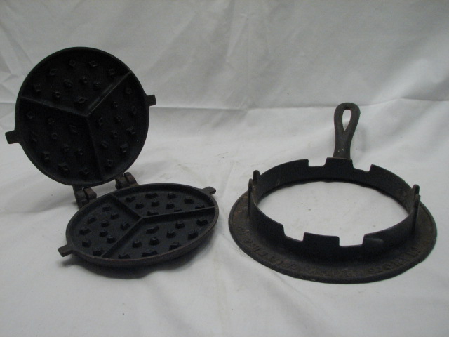 VINTAGE CAST IRON STOVE TOP WAFFLE MAKER FRANCIS BUCKWALTER & CO 