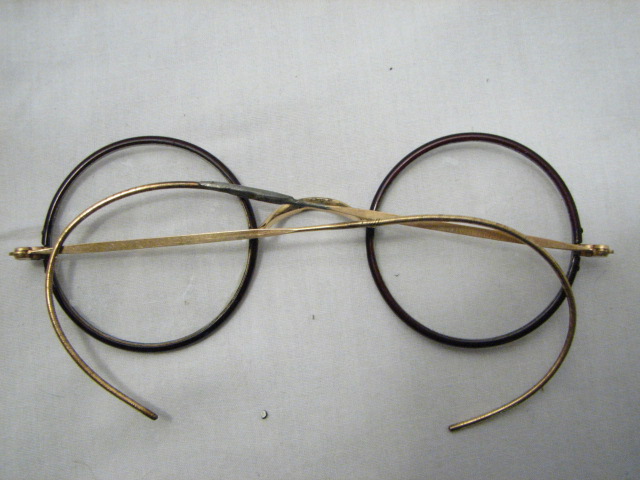   SPECTACLES READING GLASSES EYE WEAR FASHION ANTIQUE WIRE STEMS  