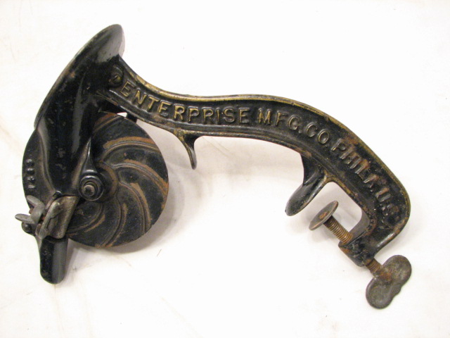   ENTERPRISE CAST IRON HAND CRANK CHERRY STONER PITTER NO 1 GOLD PAINTED