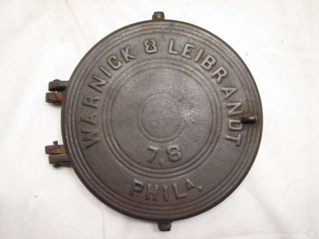   WARNICK & LEIBRANDT WAFFLE MAKER CAST IRON KITCHEN GADGET PHILA. PA