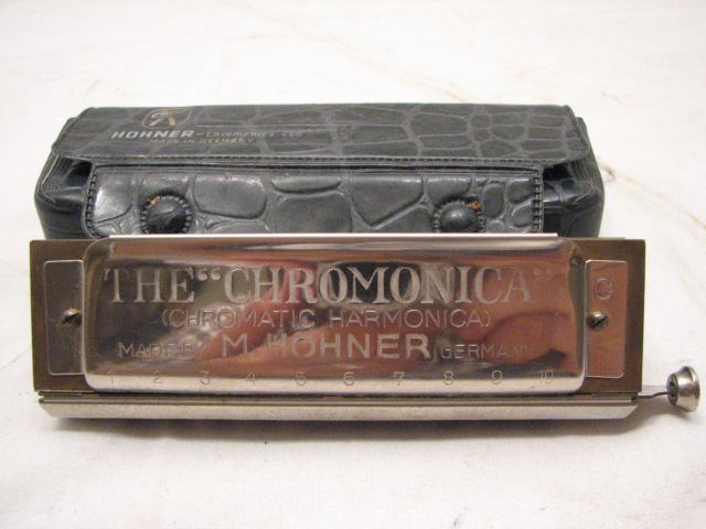   CHROMONICA HARMONICA KEY C VINYL CASE MUSIC CHROMATIC GERMANY A